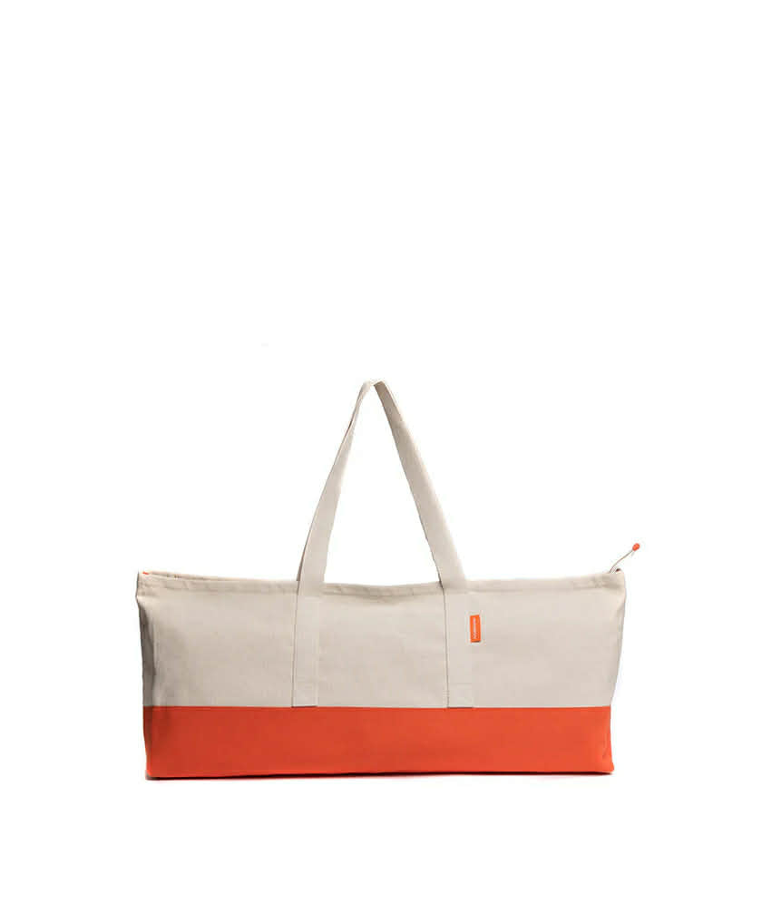 b, Essential Tote